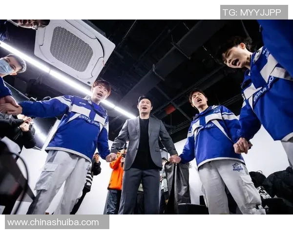 德独立与扎巴汉的较量：谁能在未来的赛场上笑到最后